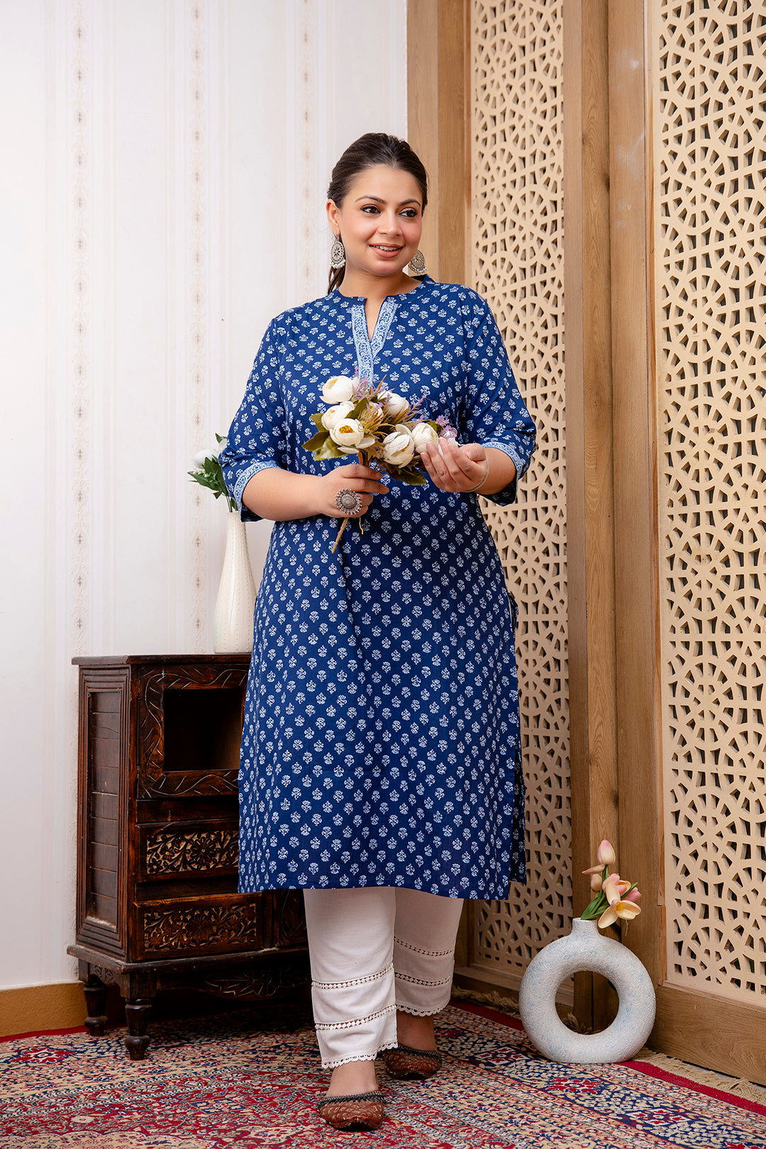 Plus Size Blue Printed Straight Kurta For Women | LASVINI - Redefining Indian Fashion with Elegance