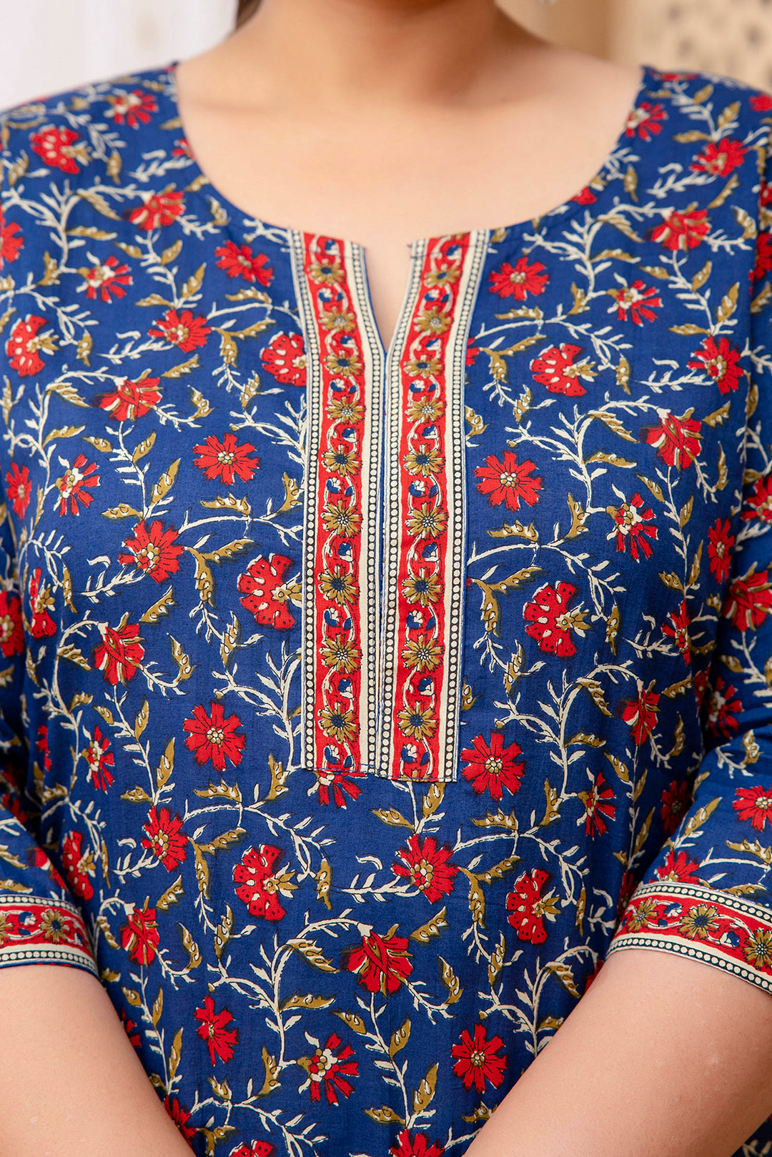 Plus Size Blue Printed Straight Kurta For Women | LASVINI - Redefining Indian Fashion with Elegance