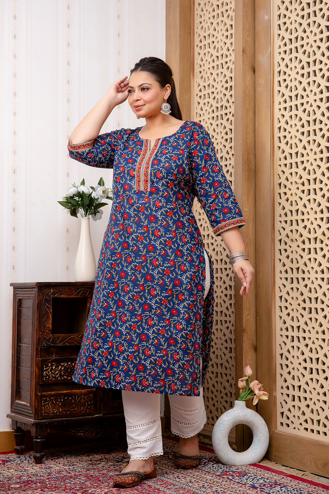 Plus Size Blue Printed Straight Kurta For Women | LASVINI - Redefining Indian Fashion with Elegance