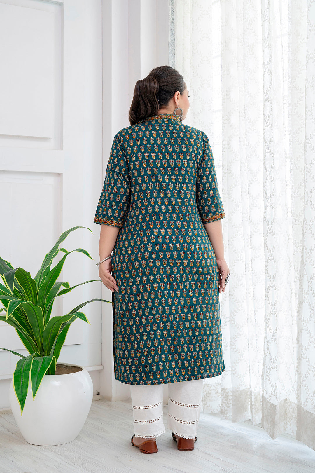 Plus Size Green Printed Straight Kurta For Women | LASVINI - Redefining Indian Fashion with Elegance