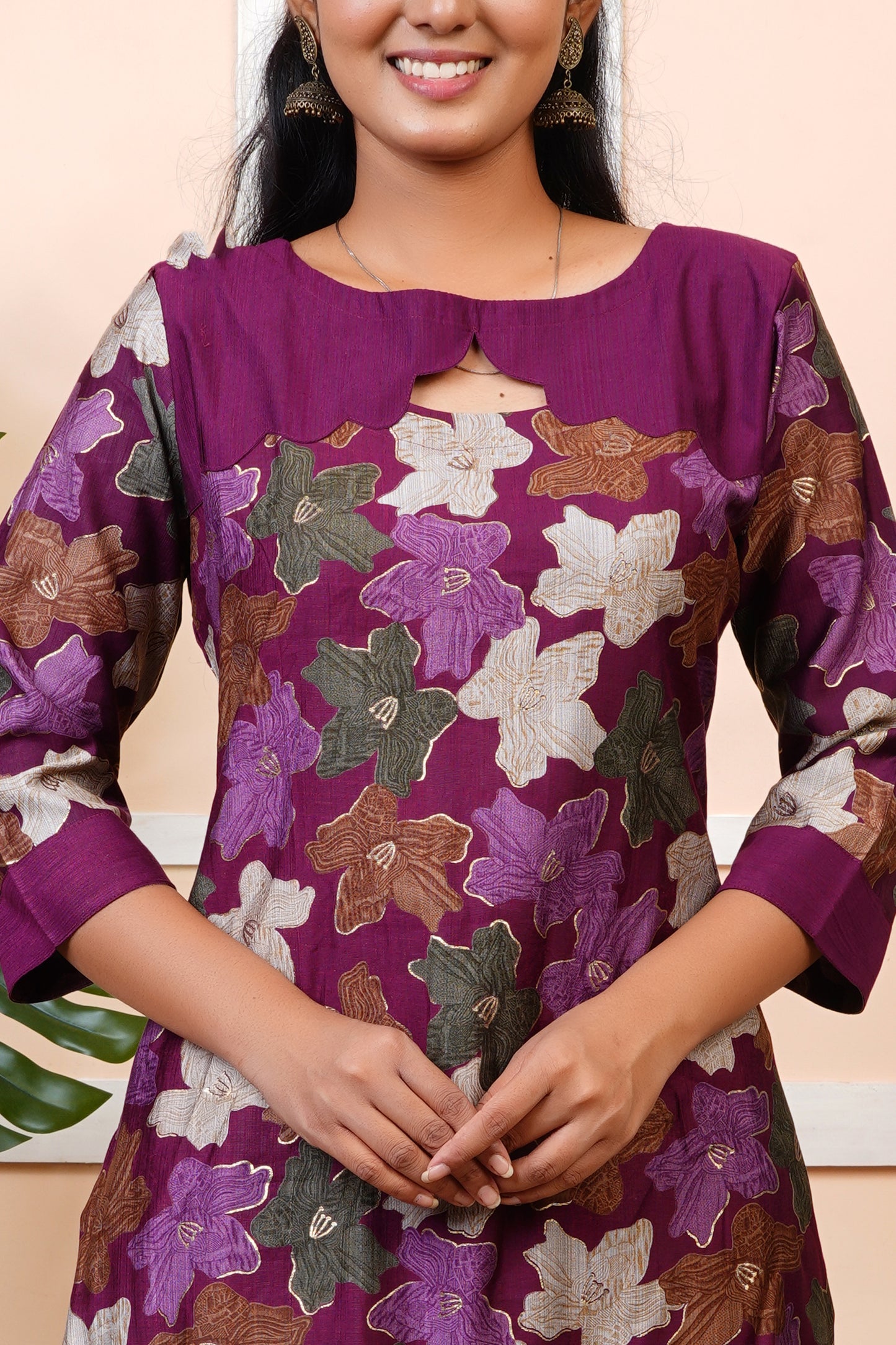 Women Purple Floral Vertical Silk Kurta Set | LASVINI