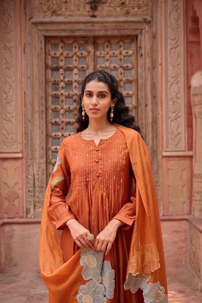 Women Rust Embroidered Mul Chanderi Party Wear Kurti Set With Dupatta