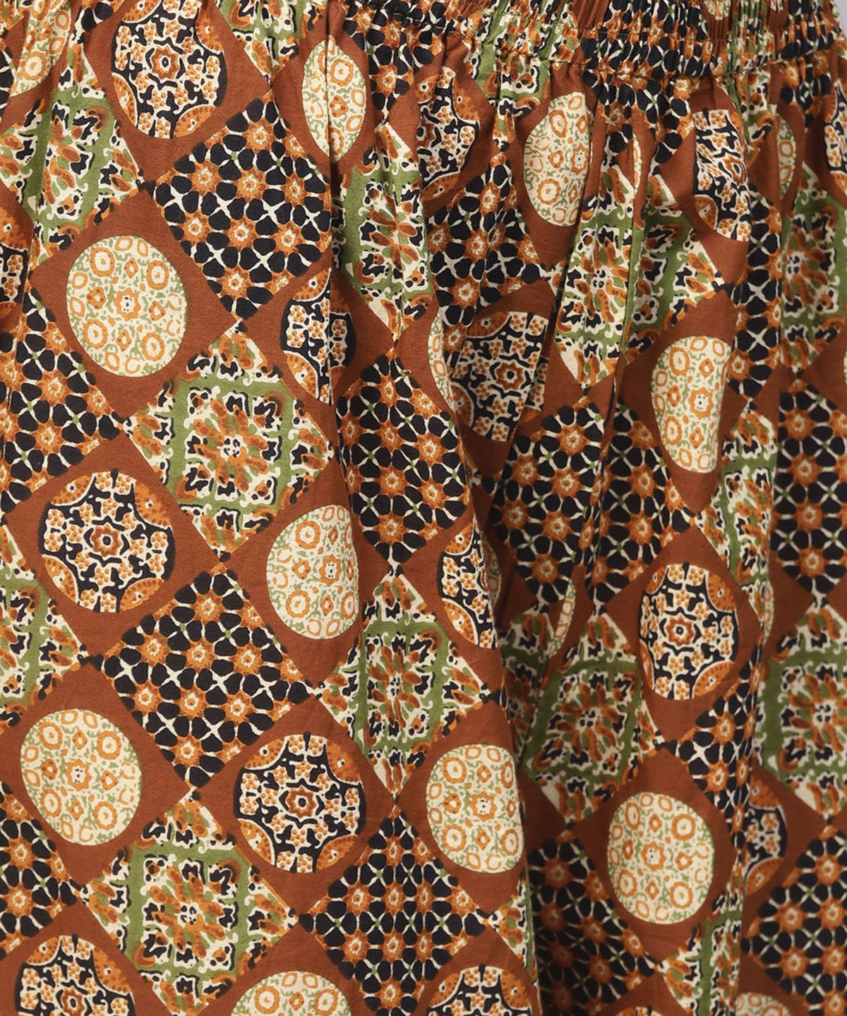 Madarin Collar And Front Placket Cotton Kurta With Ankle Length Printed Palazzo | LASVINI - Redefining Indian Fashion with Elegance