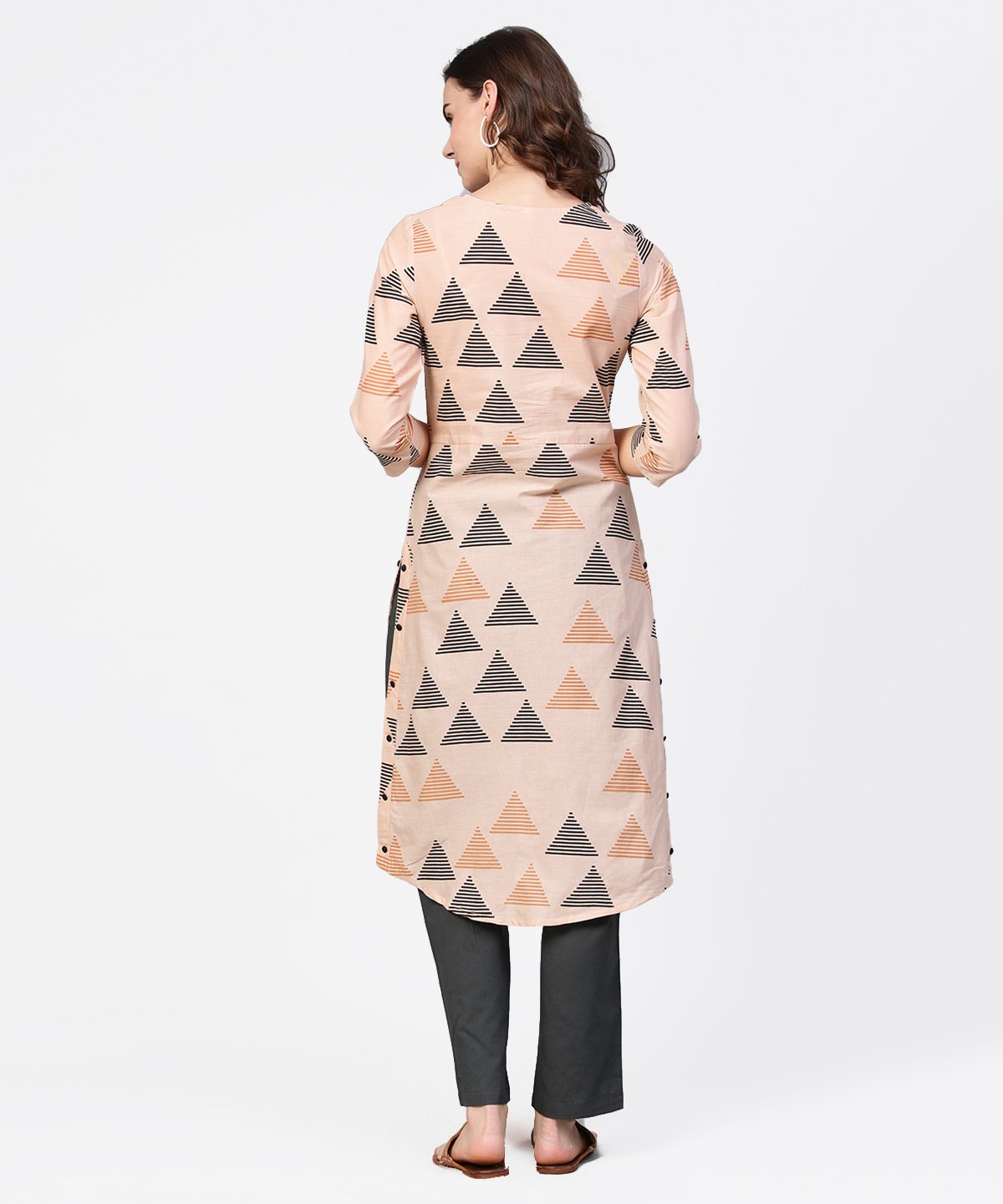 Off White Printed 3/4Th Sleeve Cotton Low High Kurta | LASVINI - Redefining Indian Fashion with Elegance