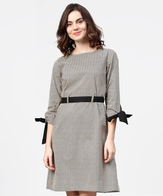 Black Zig Zag Printed 3/4Th Sleeve Cotton Tunic With Black Belt | LASVINI - Redefining Indian Fashion with Elegance