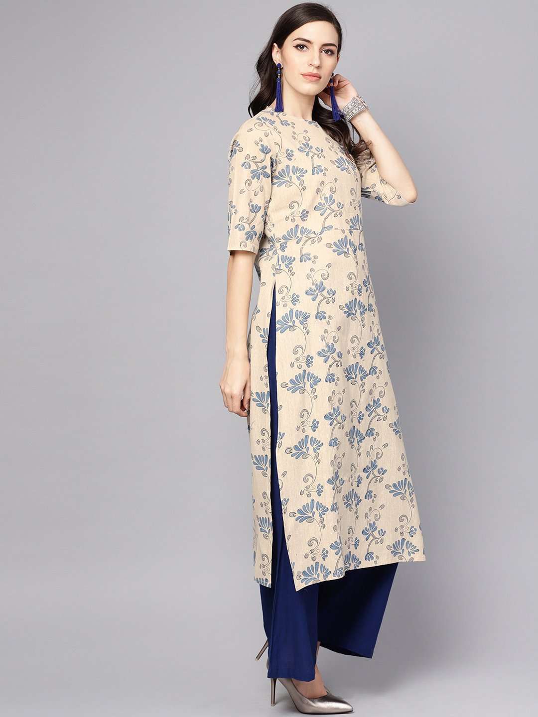 Grey & Blue Printed Half Sleeve Cotton Kurta | LASVINI - Redefining Indian Fashion with Elegance