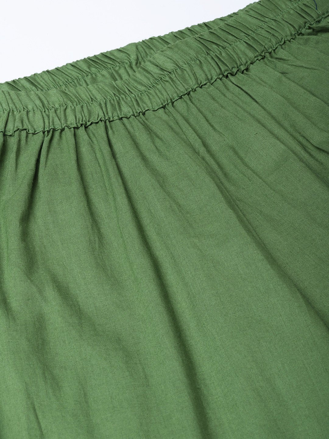 Women Green Bandhani Printed Kurta With Trousers | LASVINI - Redefining Indian Fashion with Elegance