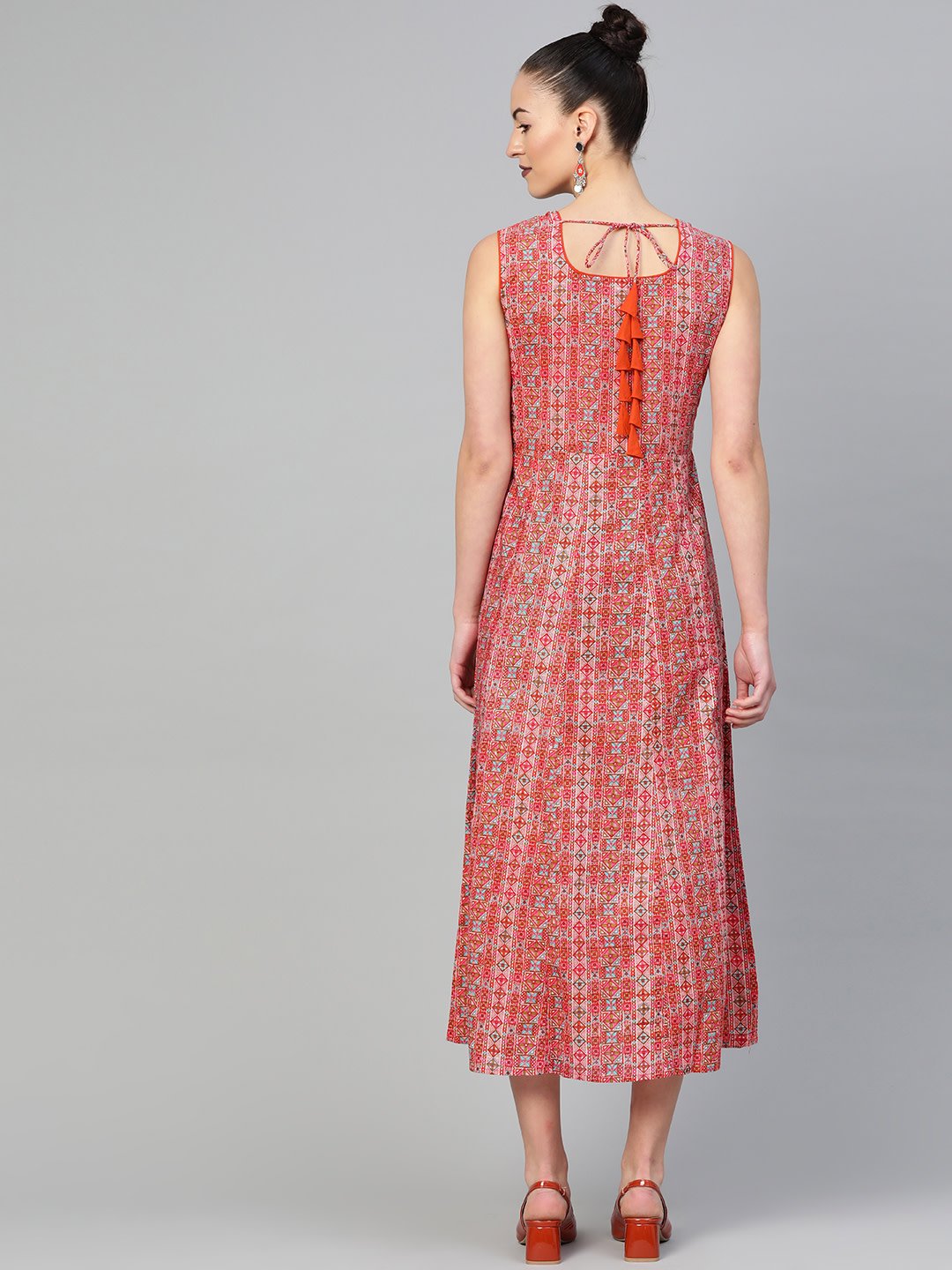 Women Red & Pink Geometric Printed Maxi Dress | LASVINI - Redefining Indian Fashion with Elegance