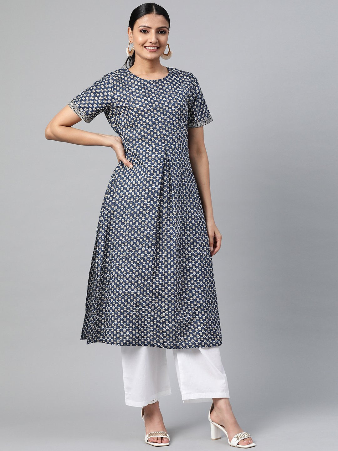 Women Black Calf Length Short Sleeves Straight Floral Printed Cotton Kurta | LASVINI - Redefining Indian Fashion with Elegance
