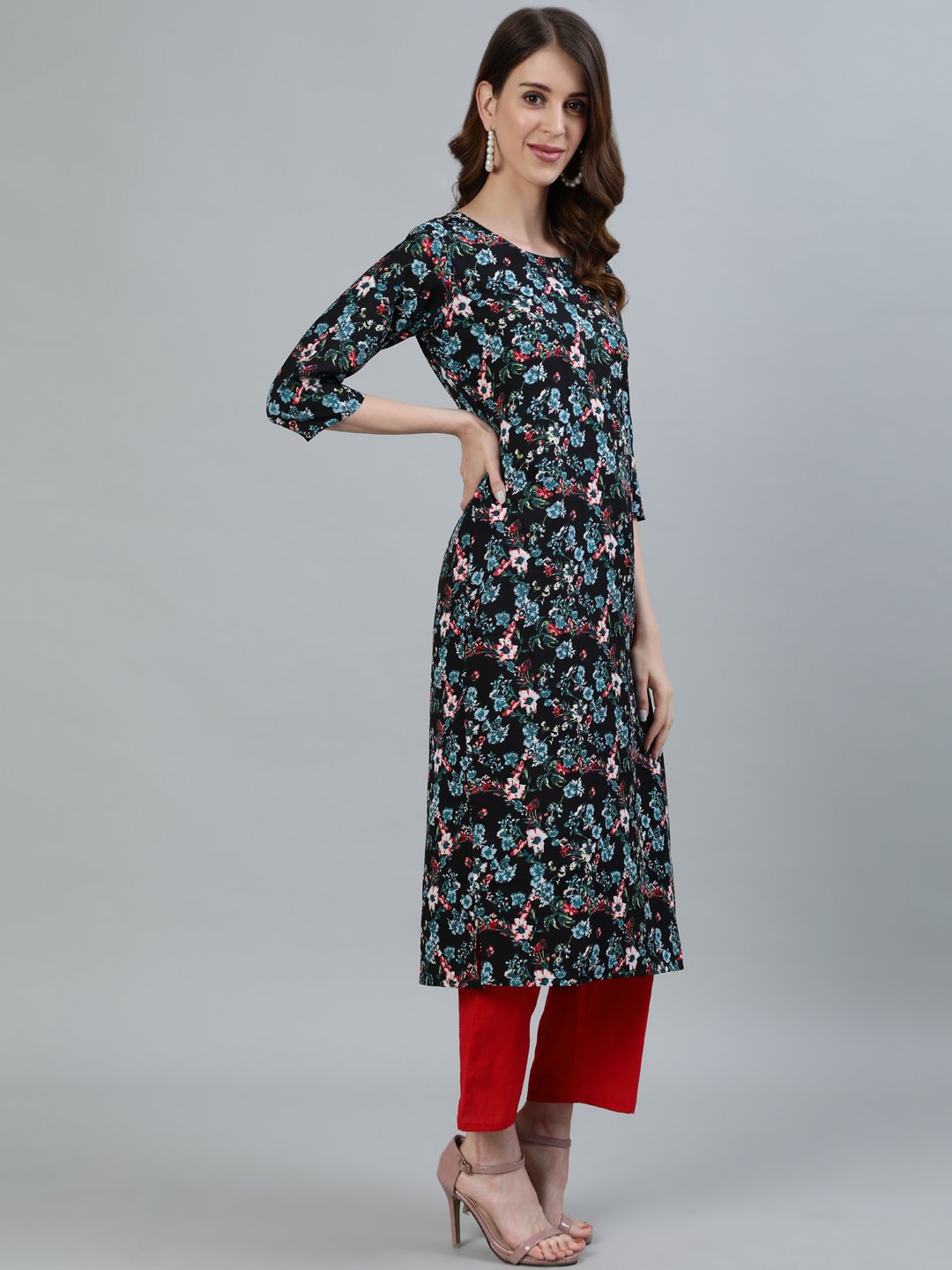 Women Black Floral Printed Straight Kurta With Three Quarter Sleeves | LASVINI - Redefining Indian Fashion with Elegance