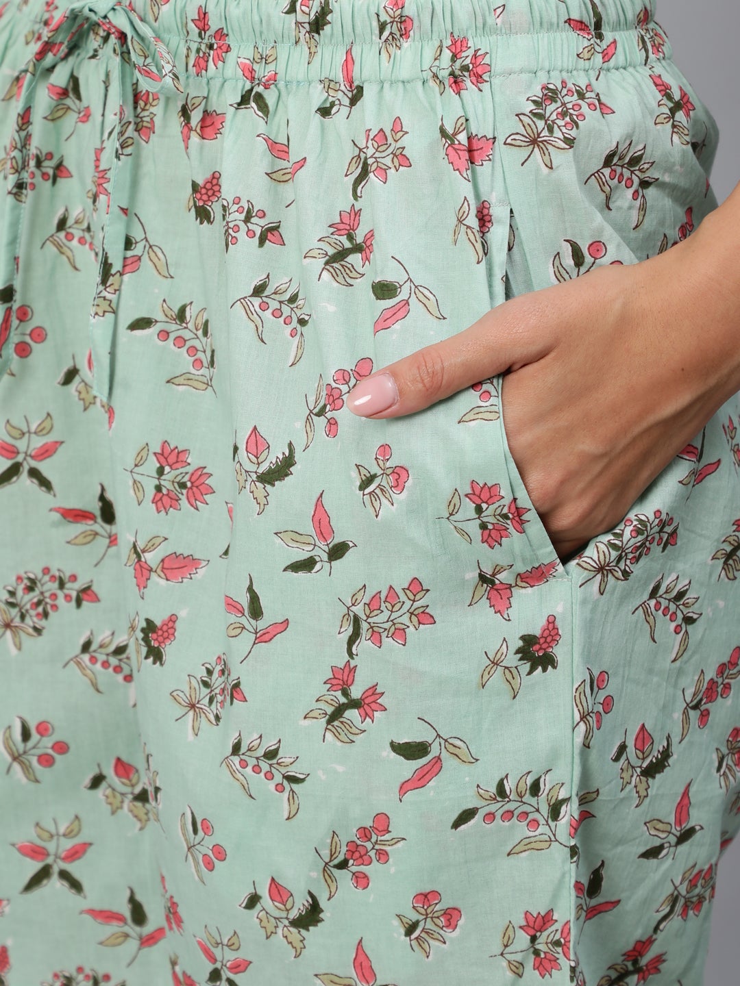 Women Green Floral Printed Night Suit | LASVINI - Redefining Indian Fashion with Elegance