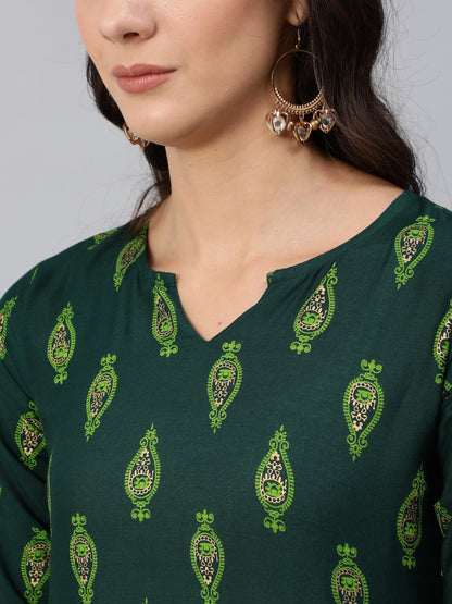 Women Green & Gold Printed Straight Kurta With Three Quarter Sleeves | LASVINI - Redefining Indian Fashion with Elegance