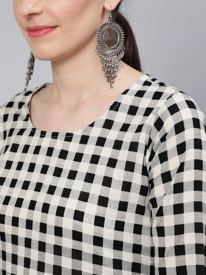 Women Black & White Checked  Straight Kurta With Three Quarter Sleeves | LASVINI - Redefining Indian Fashion with Elegance