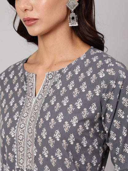 Women Grey Printed Straight Kurta With Three Quarter Sleeves | LASVINI - Redefining Indian Fashion with Elegance