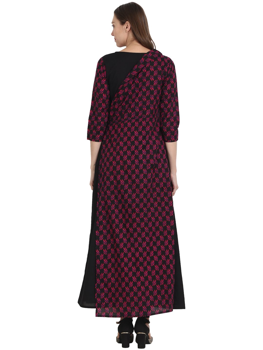 Women Printed Black Three-Quarter Sleeves Round Neck Cotton A-Line Kurta | LASVINI - Redefining Indian Fashion with Elegance