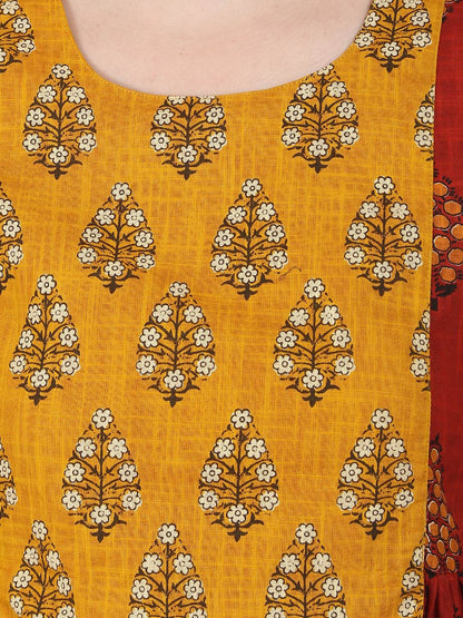 Red Printed Half Sleeve Cotton Slub Anarkali Kurta | LASVINI - Redefining Indian Fashion with Elegance