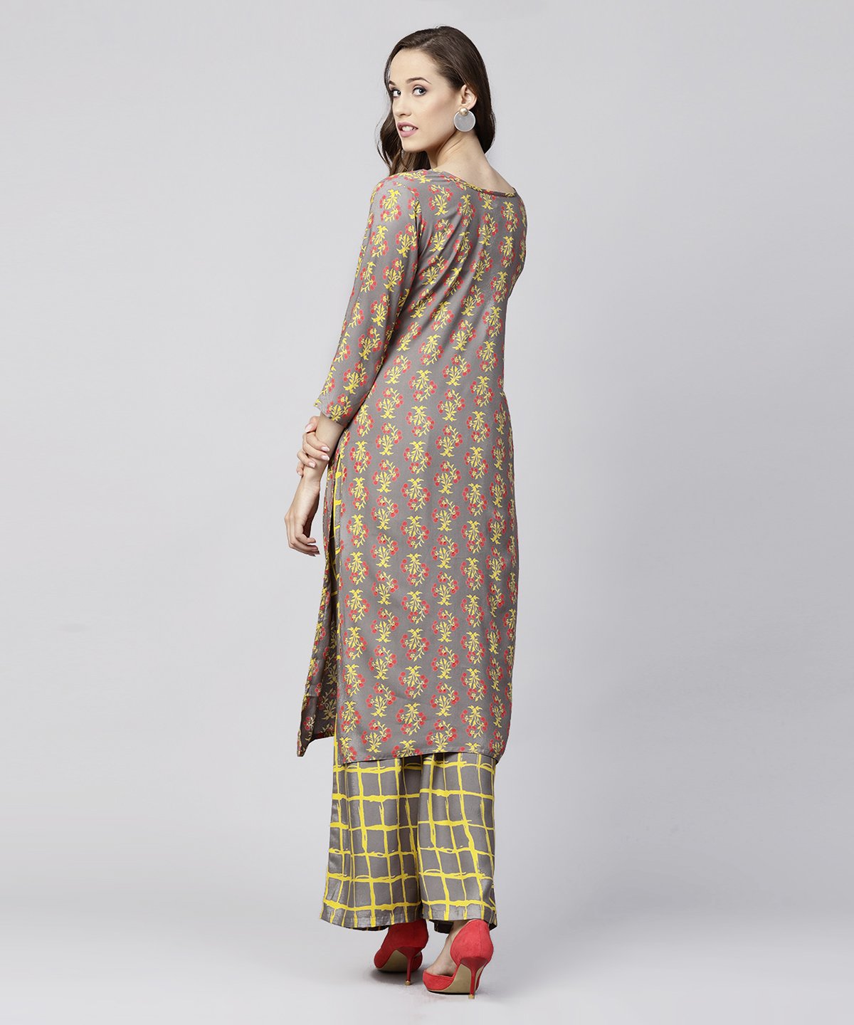Grey Printed 3/4Th Sleeve Cotton Kurta With Grey Checked Pallazo | LASVINI - Redefining Indian Fashion with Elegance
