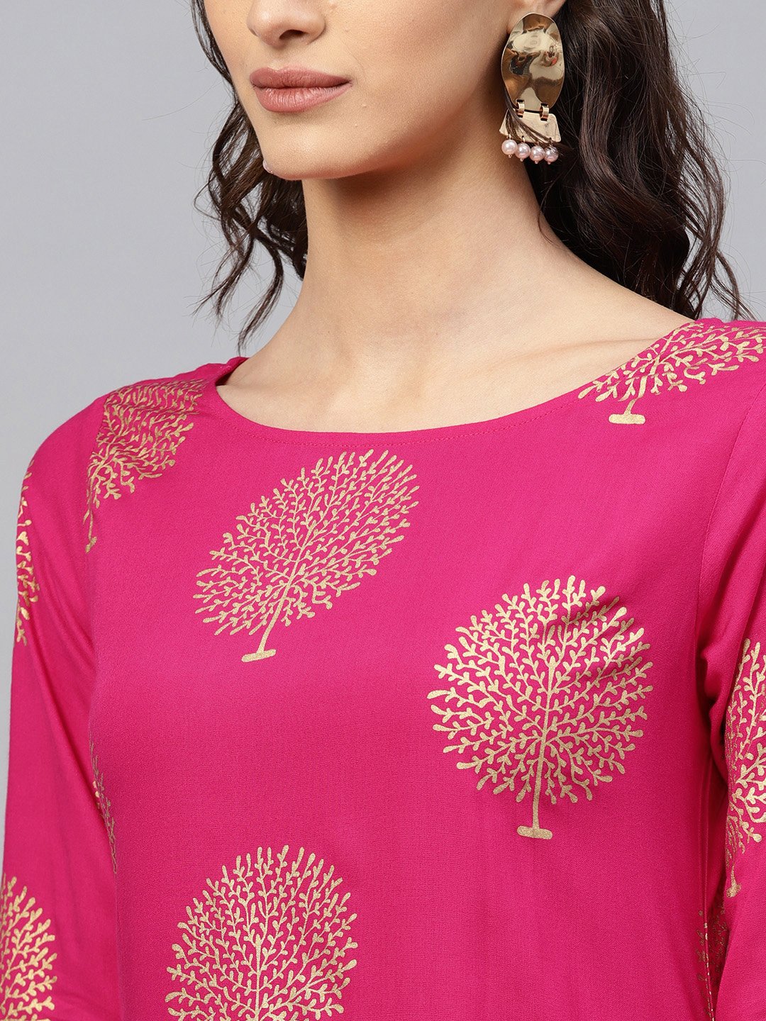 Magenta Printed Kurta Set With Navy Blue Palazzo | LASVINI - Redefining Indian Fashion with Elegance