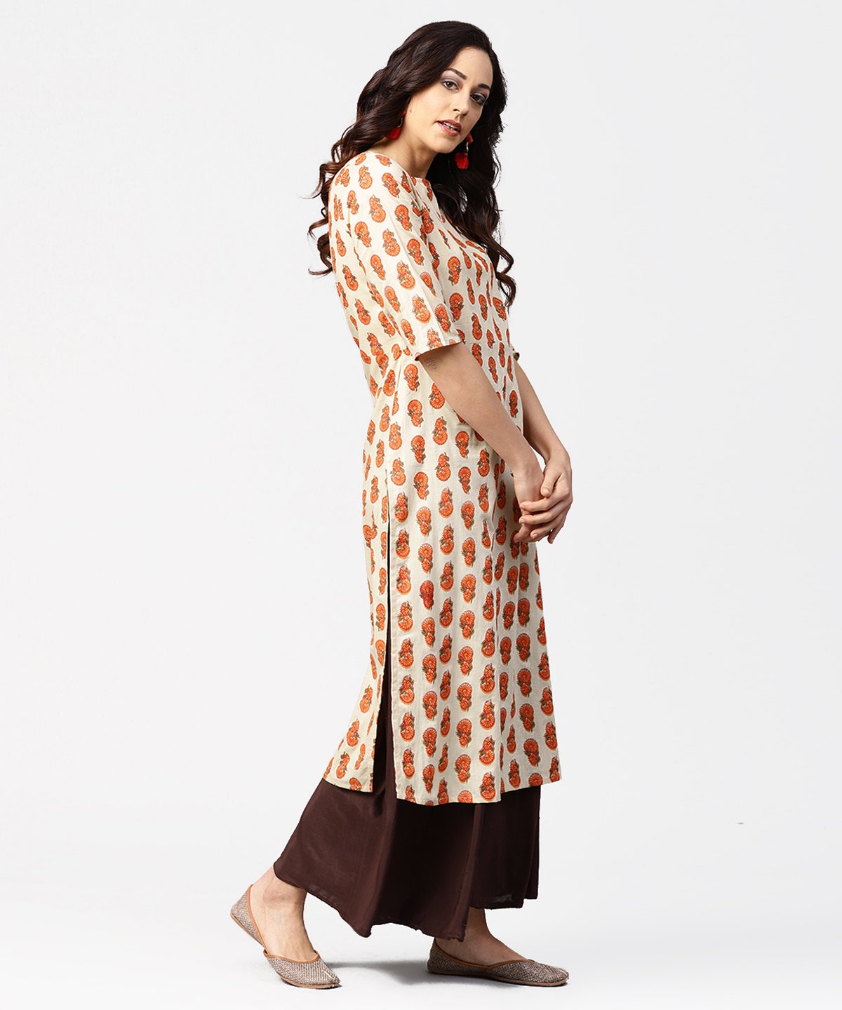 Off White Printed Half Sleeve Cotton Straight Kurta | LASVINI - Redefining Indian Fashion with Elegance