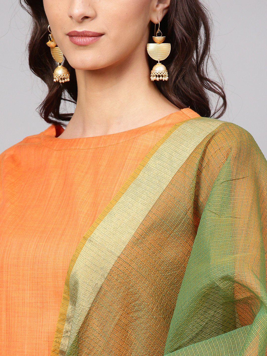 Light  Orange Kurta Set With Pants & Green Contrasting Dupatta | LASVINI - Redefining Indian Fashion with Elegance