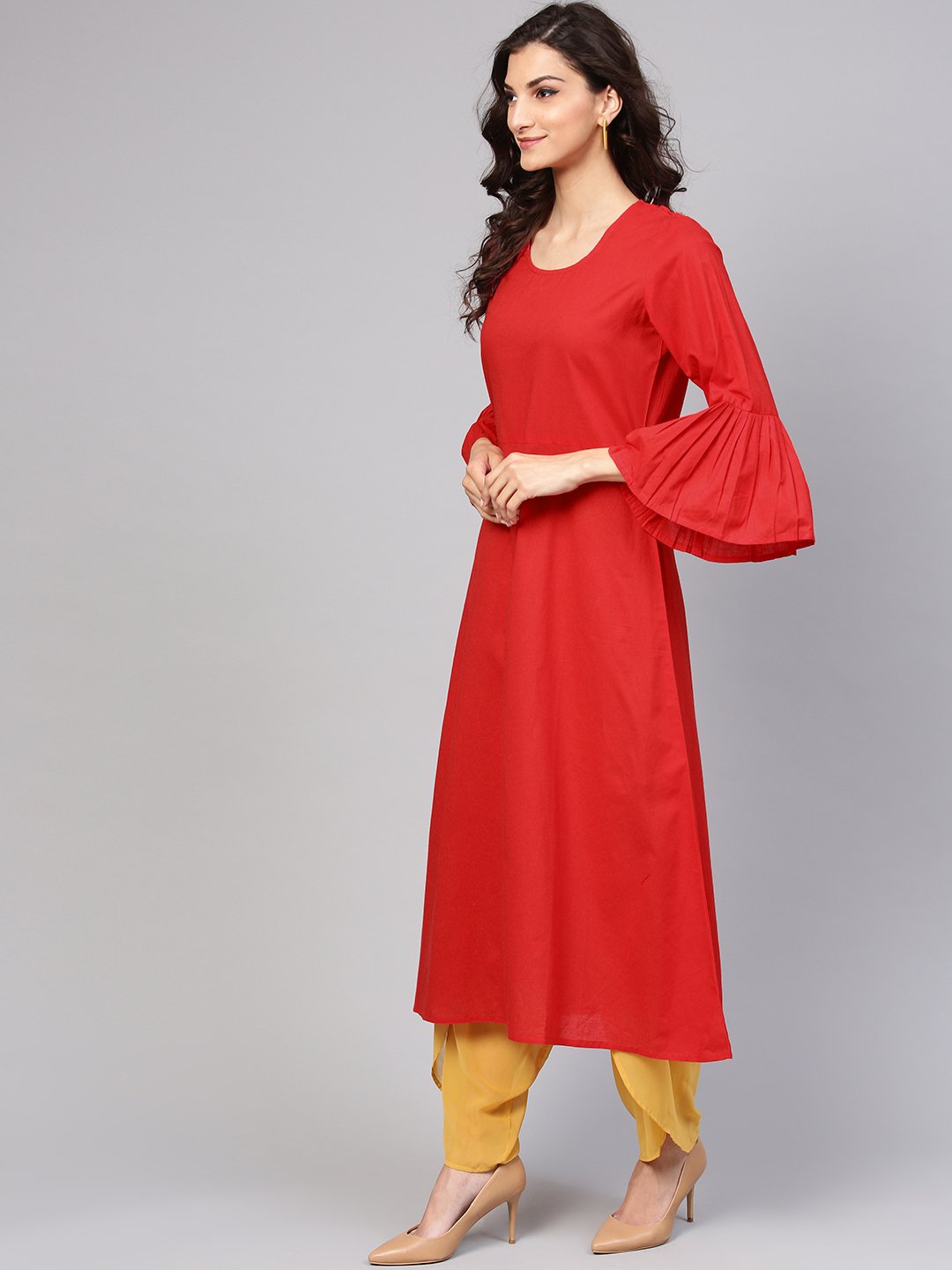 Solid Maroon Kurta With Flared Sleeves & Tie Dye Stole | LASVINI - Redefining Indian Fashion with Elegance