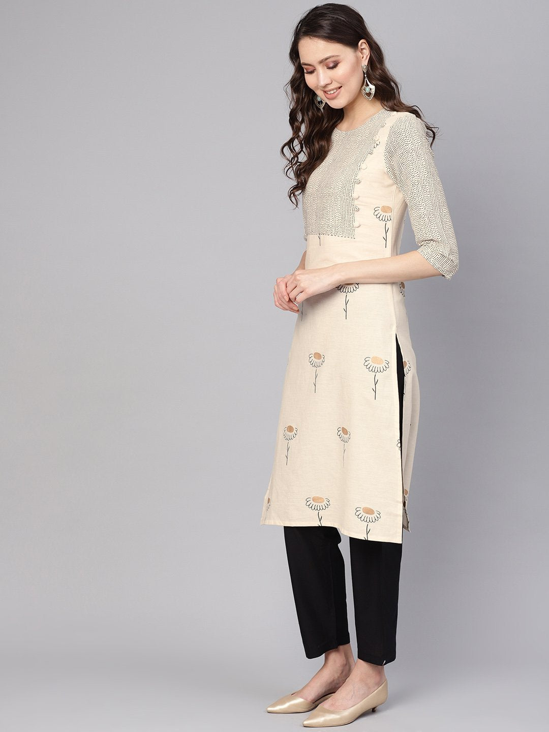Women Off-White & Black Printed Kurta With Trousers | LASVINI - Redefining Indian Fashion with Elegance