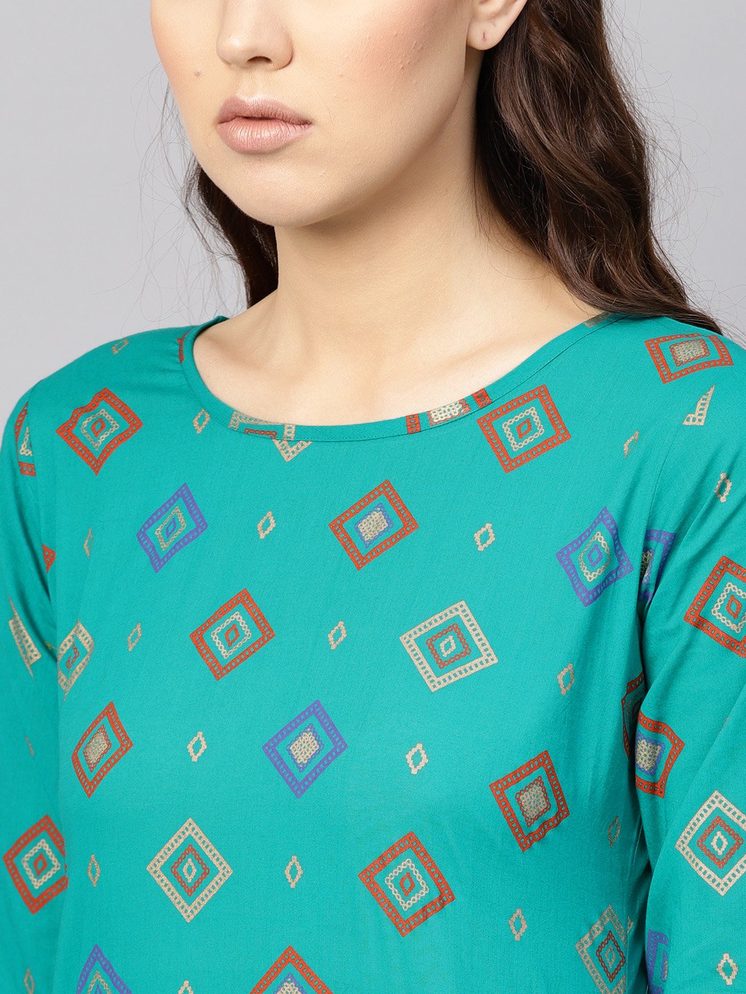 Women Green & Orange Printed Kurta With Palazzos | LASVINI - Redefining Indian Fashion with Elegance