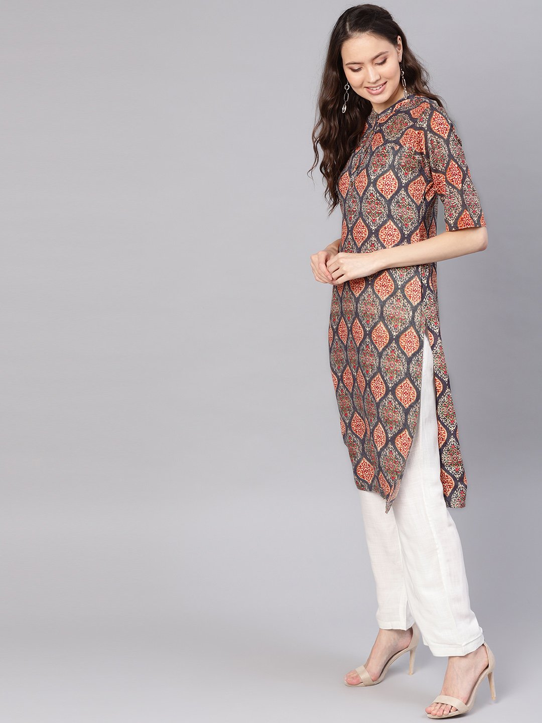 Women Grey & White Printed Kurta With Palazzos | LASVINI - Redefining Indian Fashion with Elegance