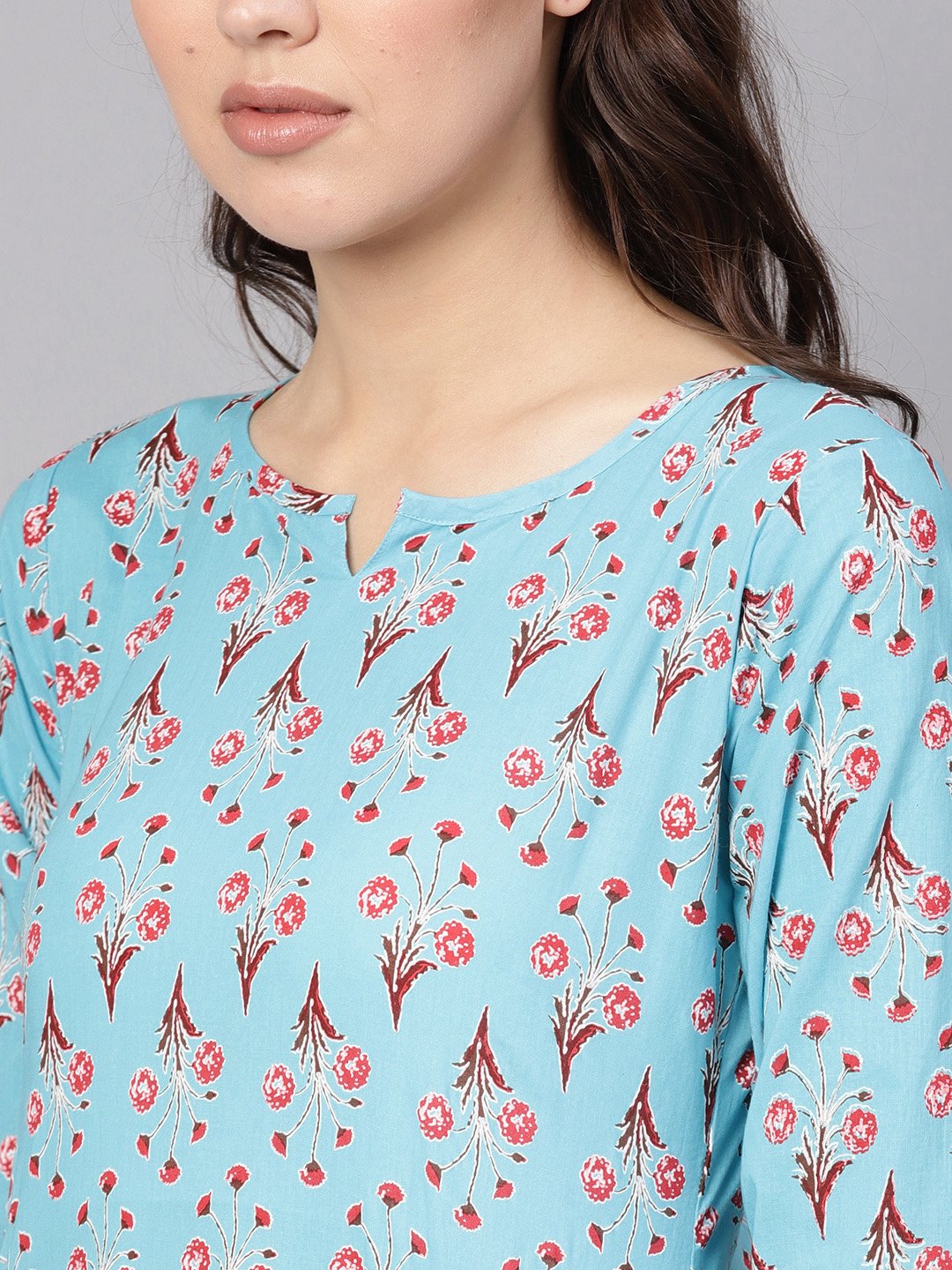 Women Blue & White Printed Kurta With Palazzos | LASVINI - Redefining Indian Fashion with Elegance