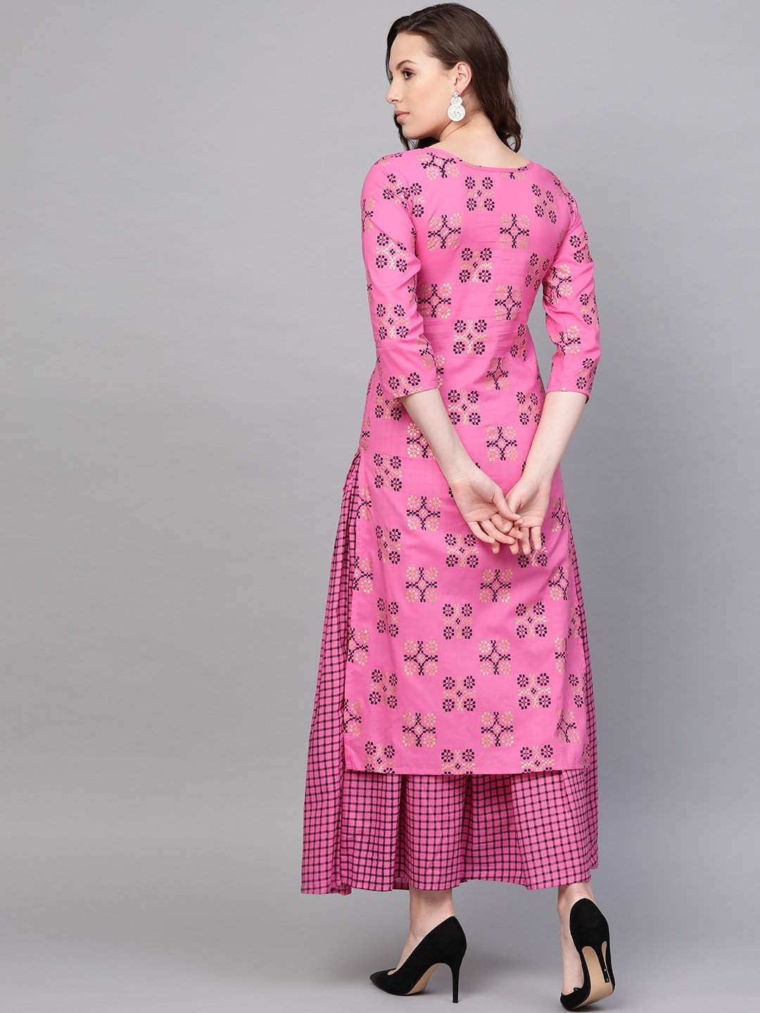 Women Pink Three-Quarter Sleeves Printed Straight Pure Cotton Kurta And Skirt Set | LASVINI - Redefining Indian Fashion with Elegance