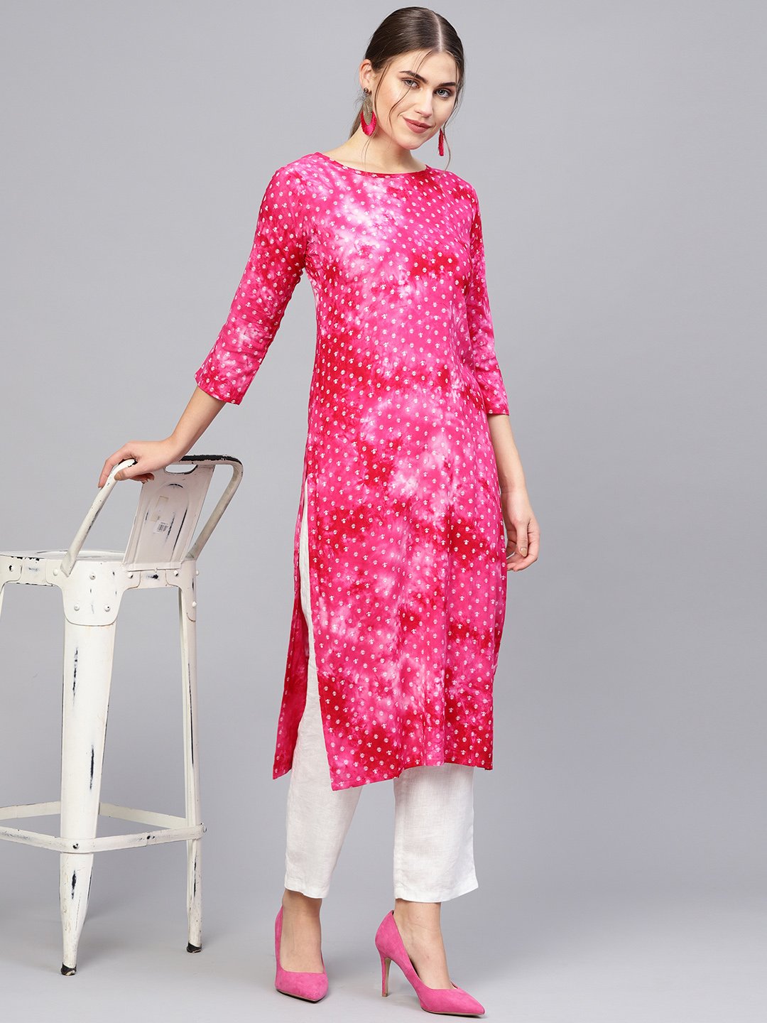 Women Pink & White Printed Straight Kurta | LASVINI - Redefining Indian Fashion with Elegance