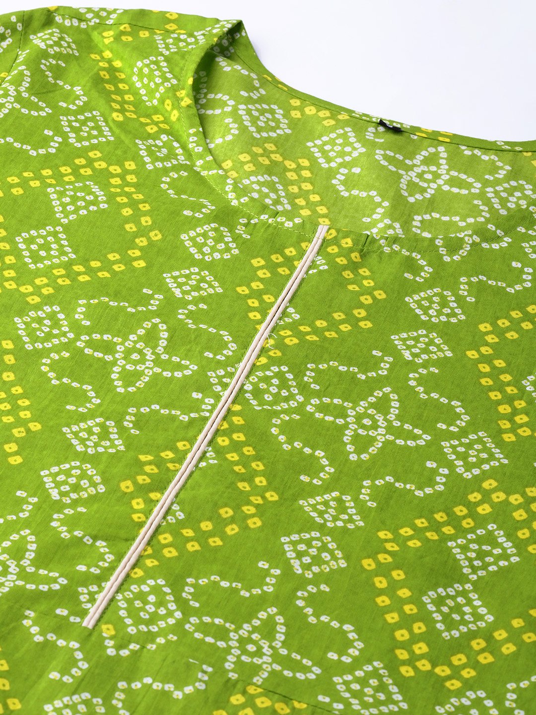 Women Green & Cream-Coloured Printed Kurta With Trousers | LASVINI - Redefining Indian Fashion with Elegance