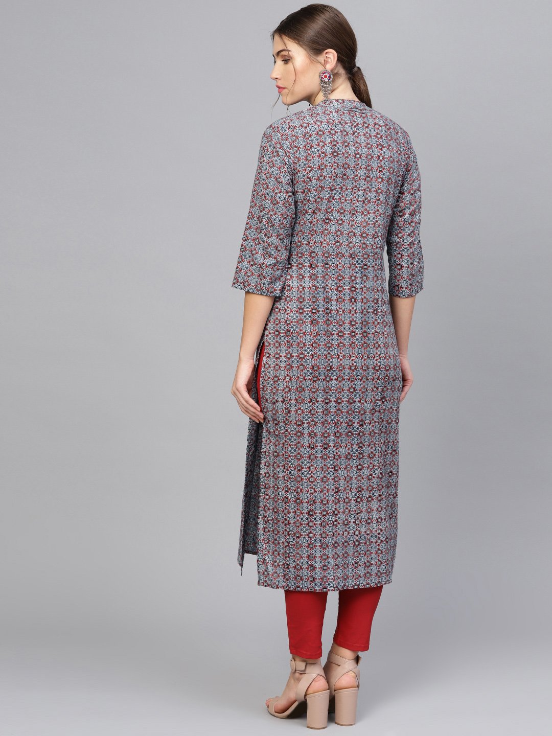 Women Navy Blue & Maroon Printed Straight Kurta | LASVINI - Redefining Indian Fashion with Elegance