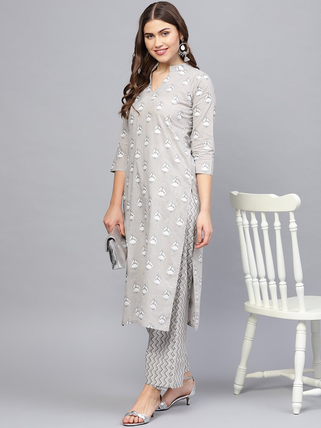 Women Grey & Off-White Printed Kurta With Trousers | LASVINI - Redefining Indian Fashion with Elegance