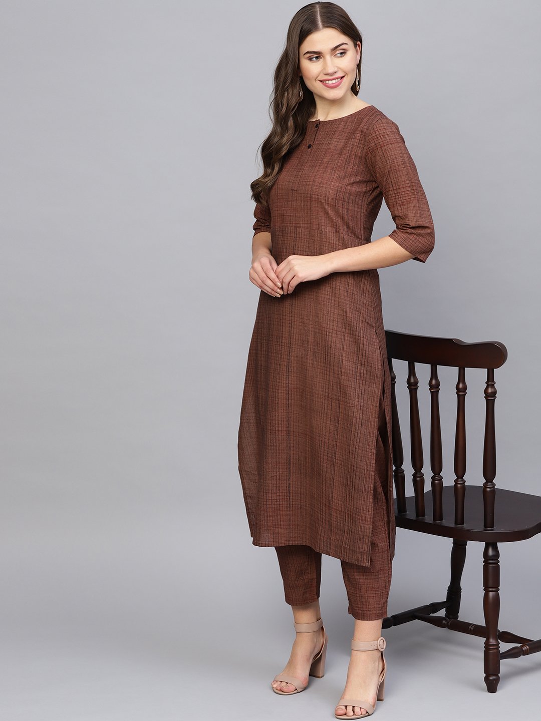 Women Brown Printed Kurta With Trousers | LASVINI - Redefining Indian Fashion with Elegance