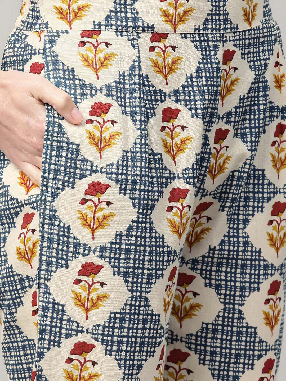 Women White & Maroon Straight Striped Striped Kurta And Palazzos Set | LASVINI - Redefining Indian Fashion with Elegance