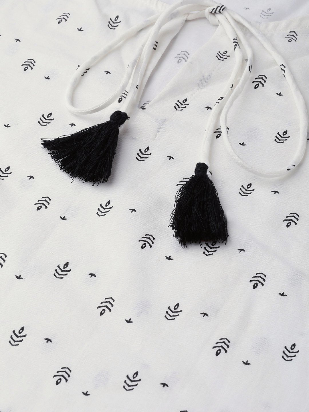 Women White & Black Cotton Straight Geometric Printed Kurta | LASVINI - Redefining Indian Fashion with Elegance