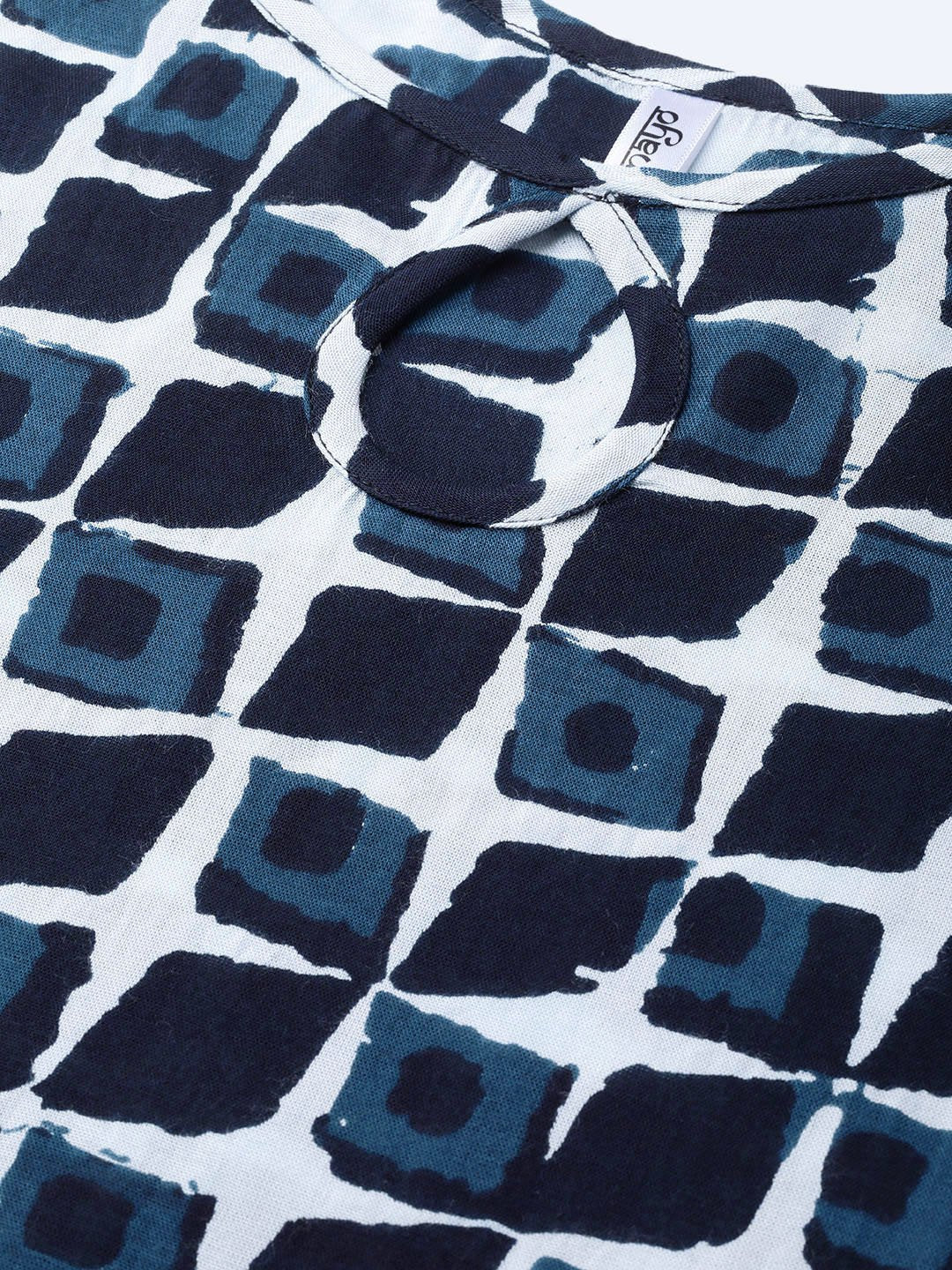 Women White & Navy Blue Straight Geometric Printed Kurta And Trousers Set | LASVINI - Redefining Indian Fashion with Elegance