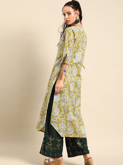Women Green Calf Length Three-Quarter Sleeves Straight Floral Printed Cotton Kurta | LASVINI - Redefining Indian Fashion with Elegance