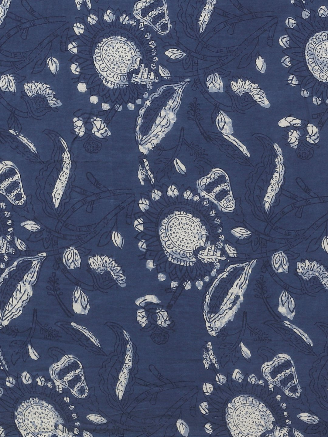 Women White Printed Saree With Solid White 3/4Th Sleeve Bell Sleeve Blouse | LASVINI - Redefining Indian Fashion with Elegance