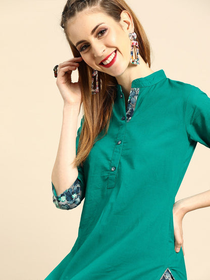 Women Green Three-Quarter Sleeves Straight Straight Kurta With Palazzo | LASVINI - Redefining Indian Fashion with Elegance