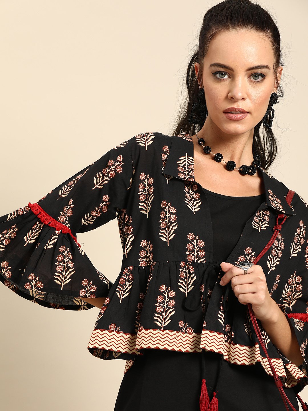 Women Black Calf Length Three-Quarter Sleeves Straight Floral Printed Cotton Kurta With Jacket | LASVINI - Redefining Indian Fashion with Elegance