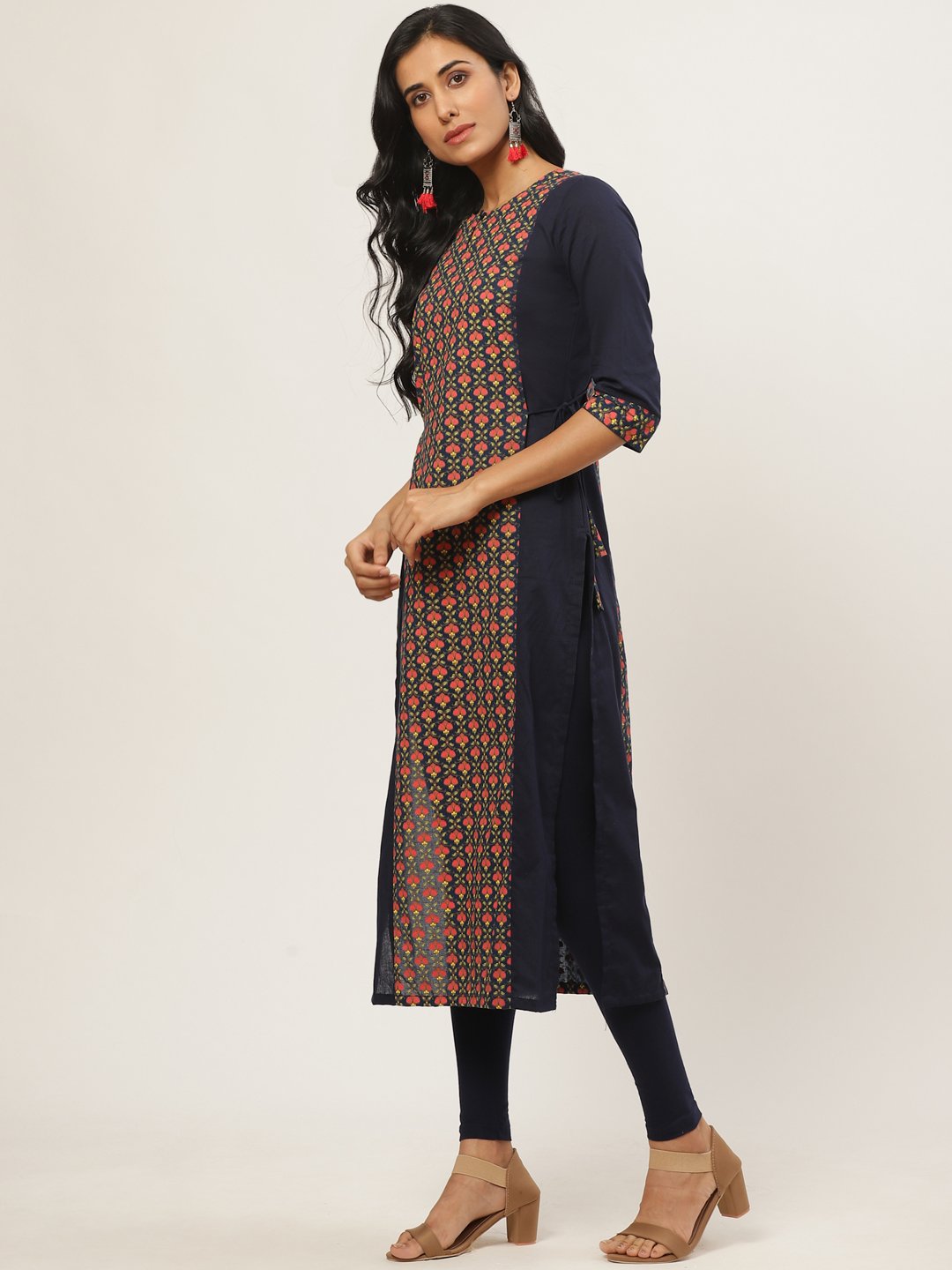 Women Navy Blue Calf Length Three-Quarter Sleeves Straight Floral Printed Cotton Kurta | LASVINI - Redefining Indian Fashion with Elegance