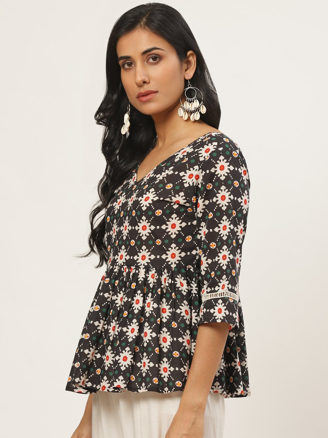 Women Black And Multi Printed Tunic | LASVINI - Redefining Indian Fashion with Elegance