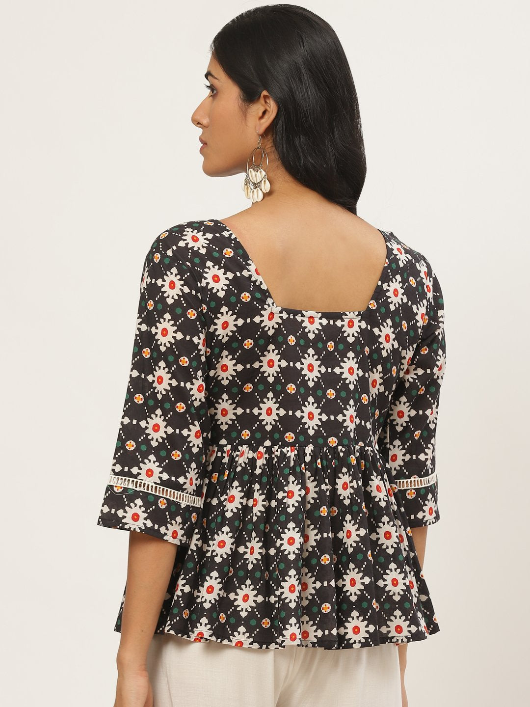 Women Black And Multi Printed Tunic | LASVINI - Redefining Indian Fashion with Elegance