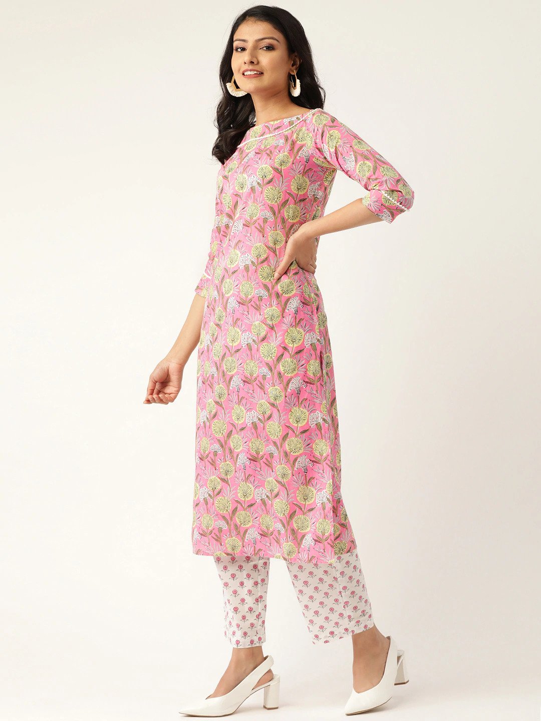Women Pink & White Printed Kurta With Palazzos | LASVINI - Redefining Indian Fashion with Elegance