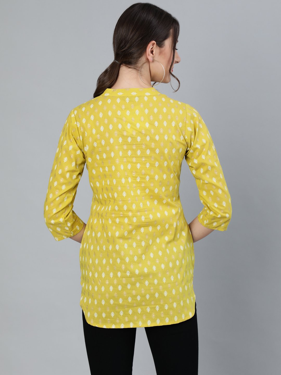 Women Green Printed Tunic With Mandarin Collar & Three Quarter Sleeves | LASVINI - Redefining Indian Fashion with Elegance