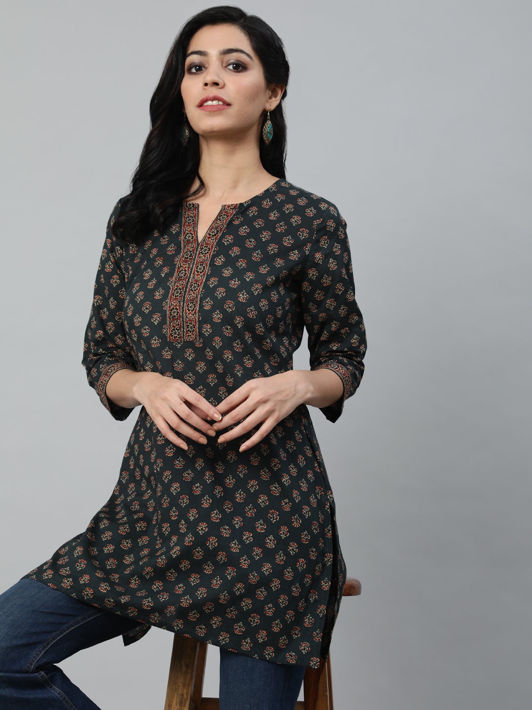 Women Green Printed Tunic With Three Quarter Sleeves | LASVINI - Redefining Indian Fashion with Elegance