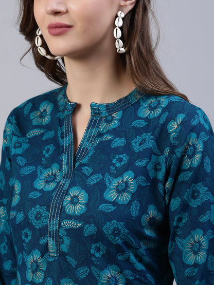 Women Green Straight Kurti With Three Quarter Sleeves | LASVINI - Redefining Indian Fashion with Elegance
