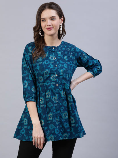 Women Green Box Pleated Tunic | LASVINI - Redefining Indian Fashion with Elegance